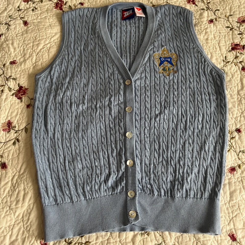 Vintage Tail Sweater Vest
